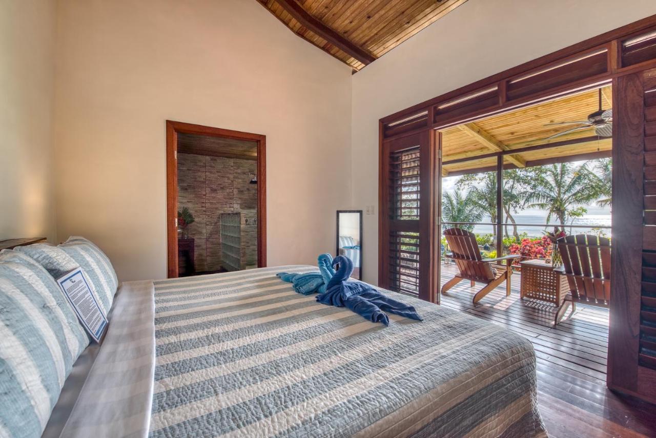 Oasis Bluff Beach Bocas Town Exterior photo