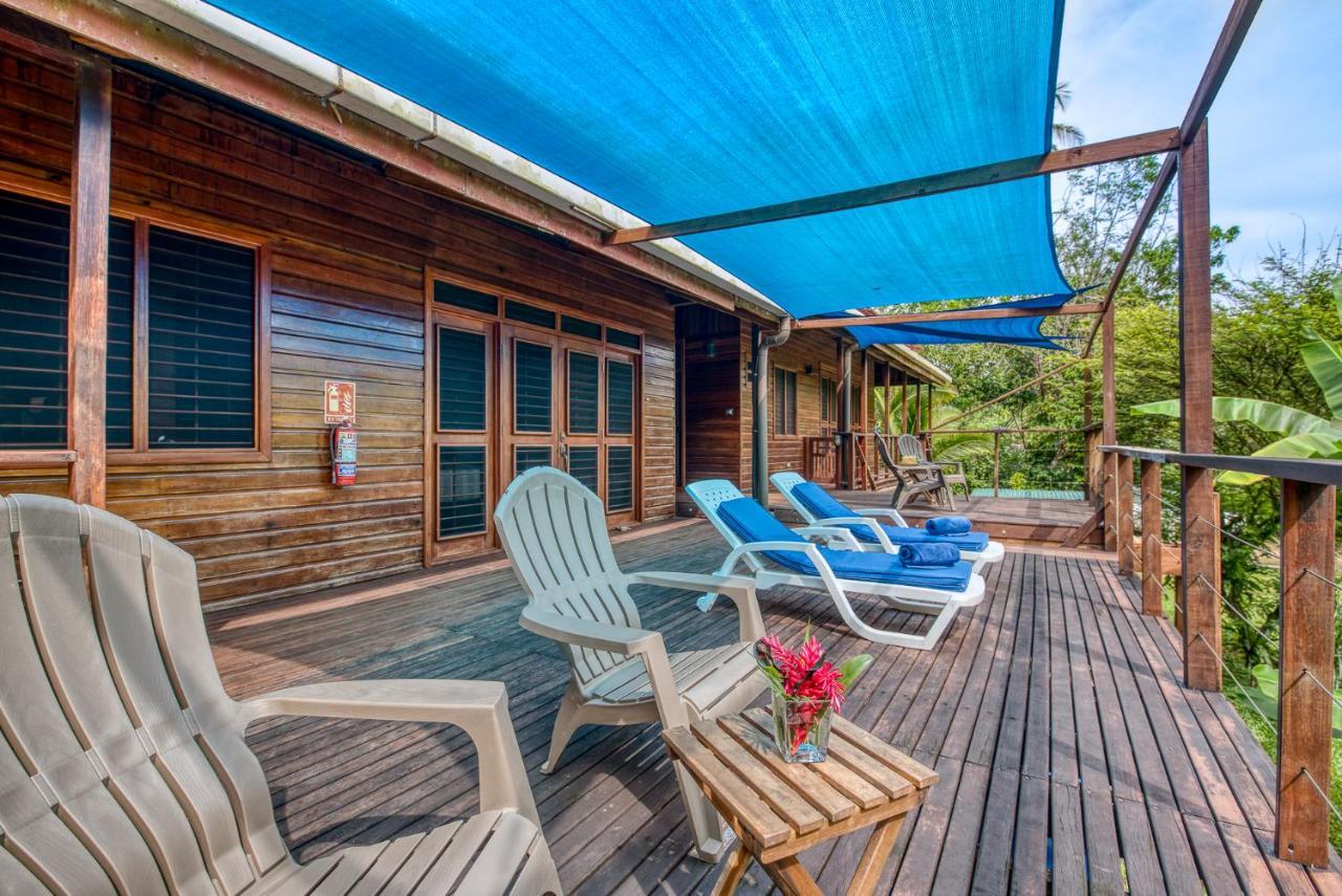 Oasis Bluff Beach Bocas Town Exterior photo