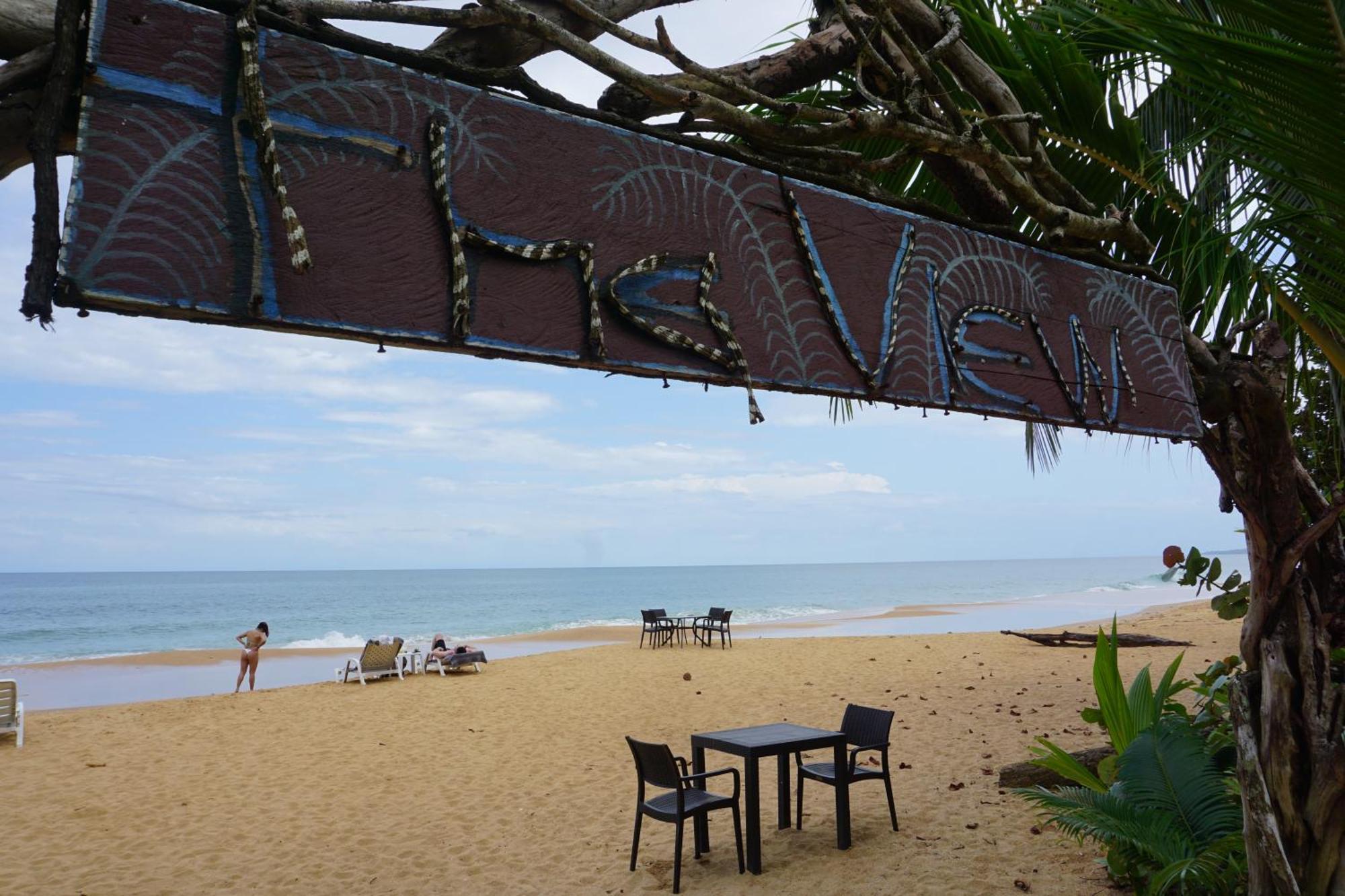Oasis Bluff Beach Bocas Town Exterior photo